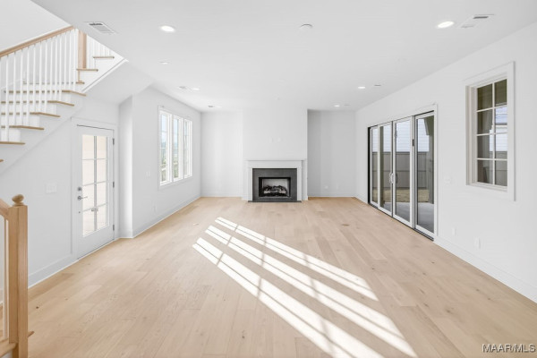 4559 Bloomsbury Street