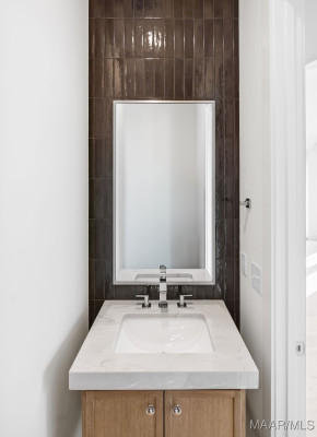 4559 Bloomsbury Street