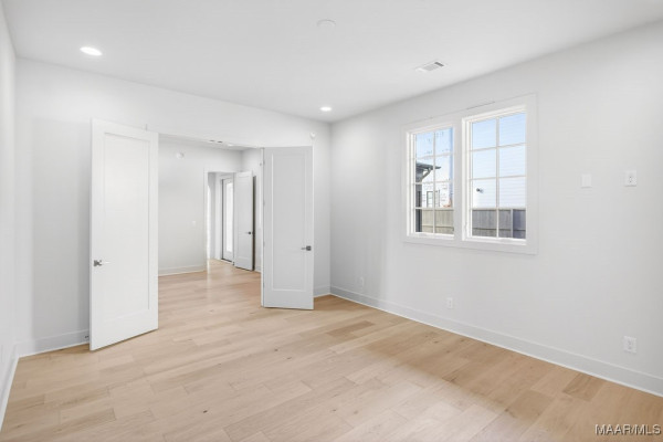 4559 Bloomsbury Street