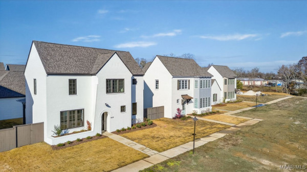 4559 Bloomsbury Street