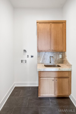 4559 Bloomsbury Street