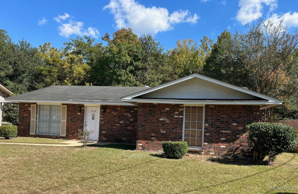 6520 PINEBROOK Drive