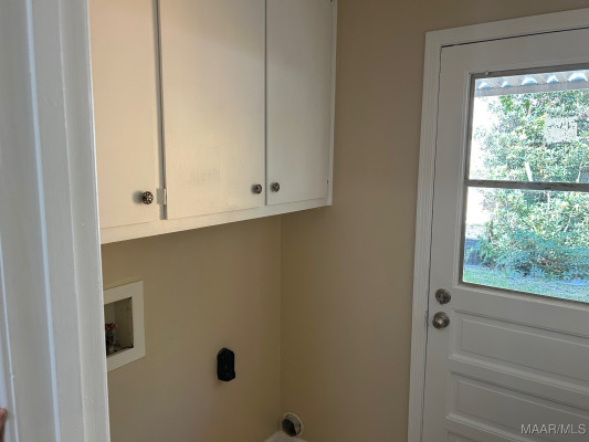 6520 PINEBROOK Drive