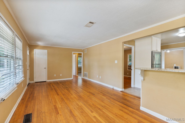 3302 Cottonwood Drive