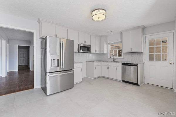 1843 Heatherton Drive