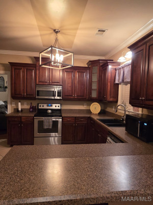 607 Prairieview Drive