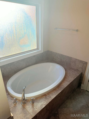 1408 Prairie Oak Drive