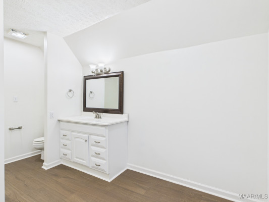 2256 Halcyon Boulevard