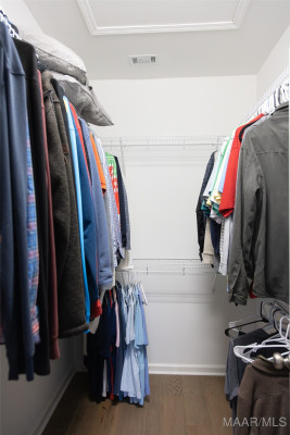 9212 CRESCENT LODGE Circle