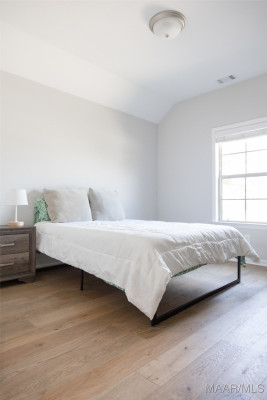 9212 CRESCENT LODGE Circle