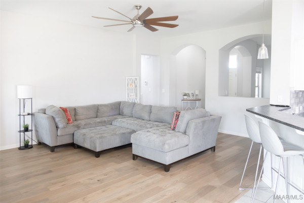 9212 CRESCENT LODGE Circle