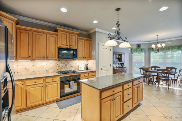 290 Plantation Crossing