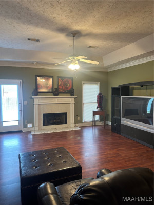 7249 WATERS EDGE Street