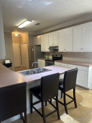 7249 WATERS EDGE Street