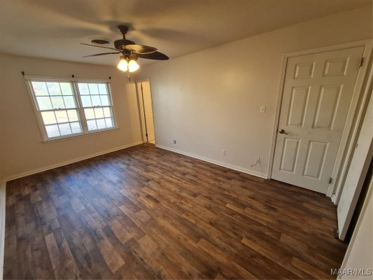 4443 S Slauson Circle