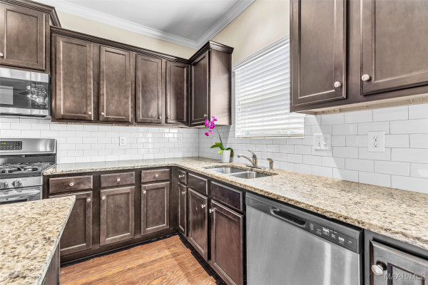 9348 TURNBERRY PARK Drive