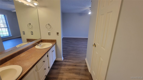 6225 Whitewater Court