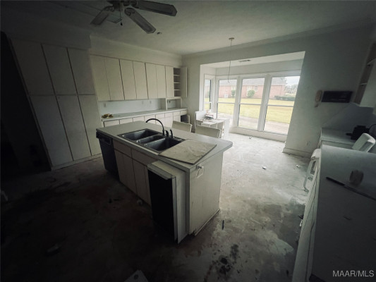 6331 Eastwood Glen Place