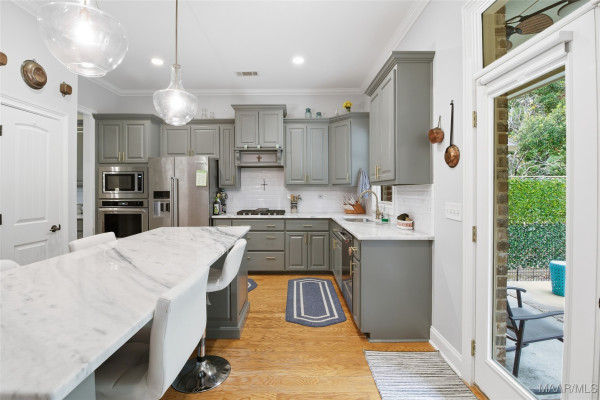 3424 Oak Grove Circle