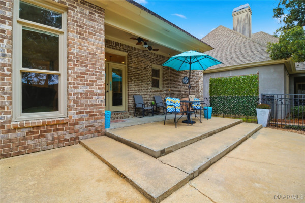 3424 Oak Grove Circle