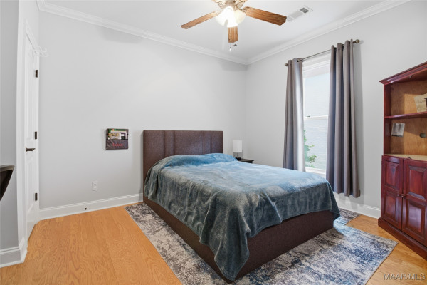 3424 Oak Grove Circle