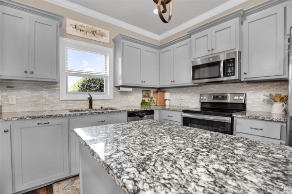 1008 Ridge Point Drive