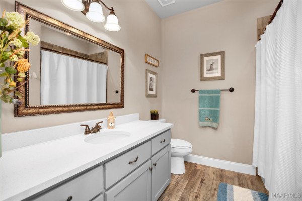 1008 Ridge Point Drive