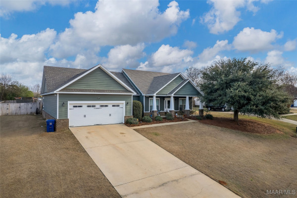 1008 Ridge Point Drive