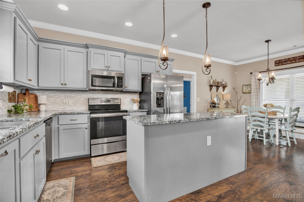 1008 Ridge Point Drive