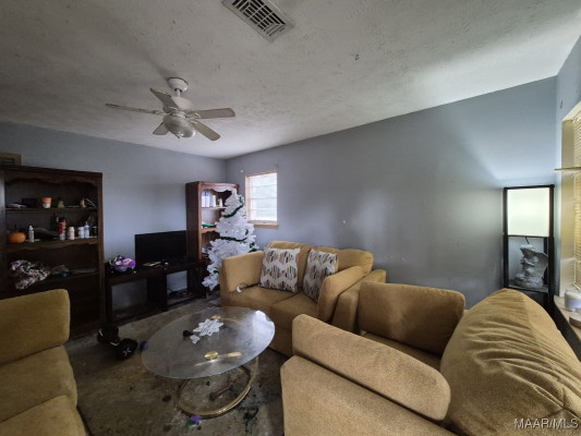 3244 Hackberry Lane
