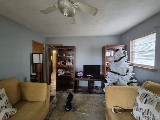 3244 Hackberry Lane