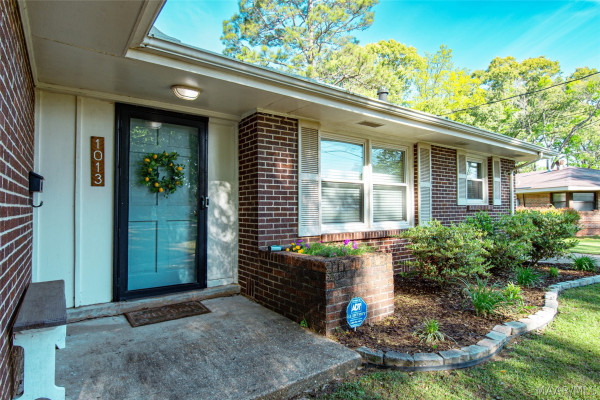 1013 HIGHPOINT Road