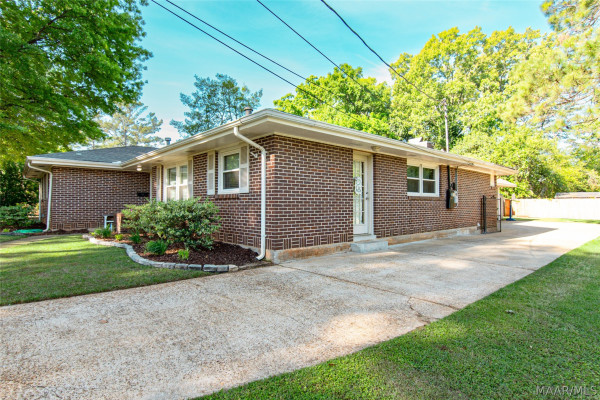 1013 HIGHPOINT Road