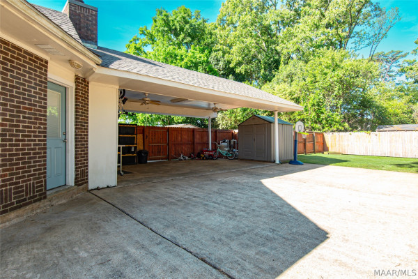 1013 HIGHPOINT Road
