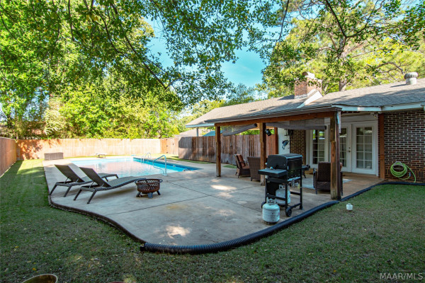 1013 HIGHPOINT Road