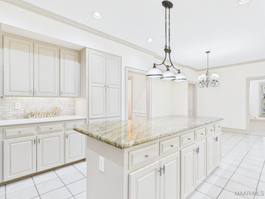 9858 Wynchase Circle