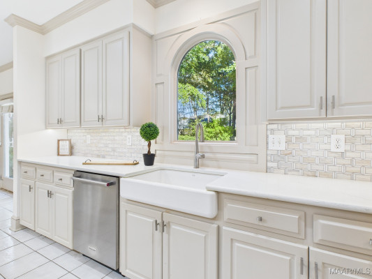 9858 Wynchase Circle