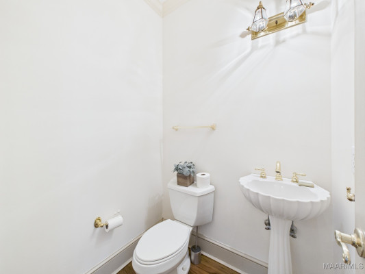 9858 Wynchase Circle