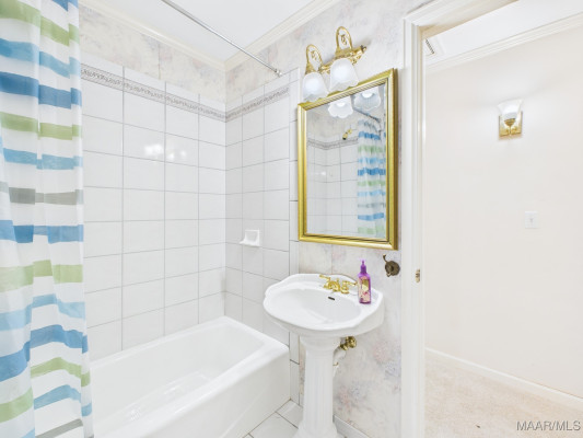 9858 Wynchase Circle