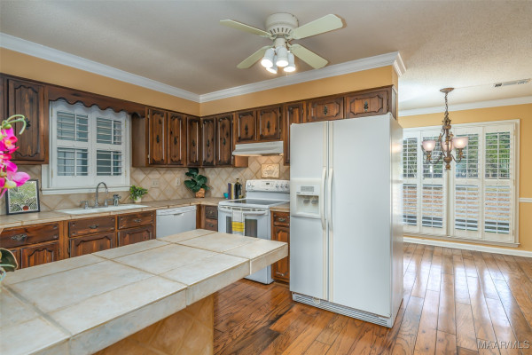 2055 Ray Thorington Road