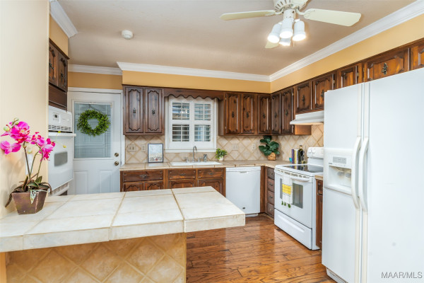 2055 Ray Thorington Road