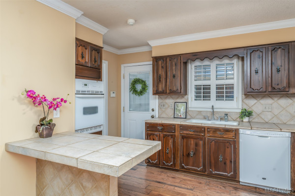 2055 Ray Thorington Road