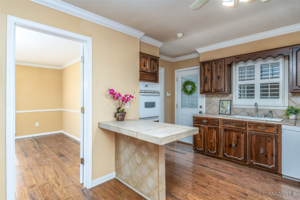 2055 Ray Thorington Road