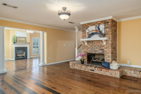 2055 Ray Thorington Road