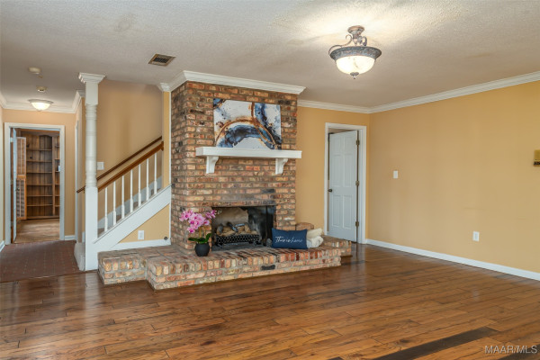 2055 Ray Thorington Road