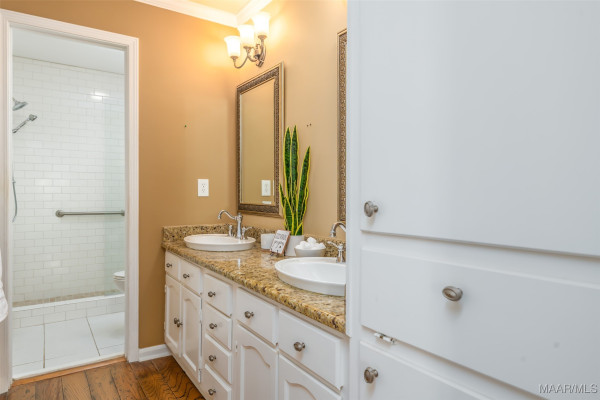 2055 Ray Thorington Road