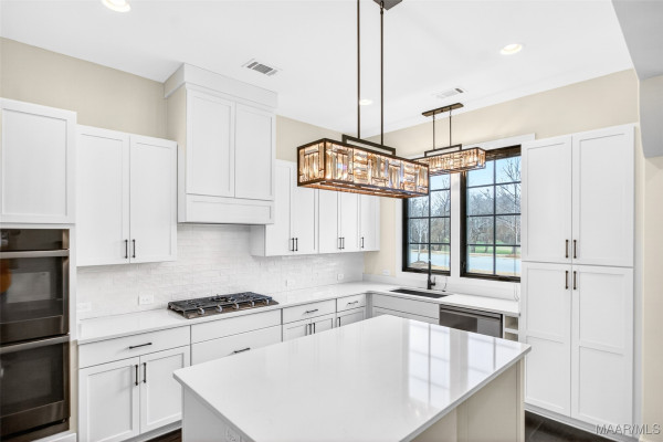 8220 Marylebone High Street