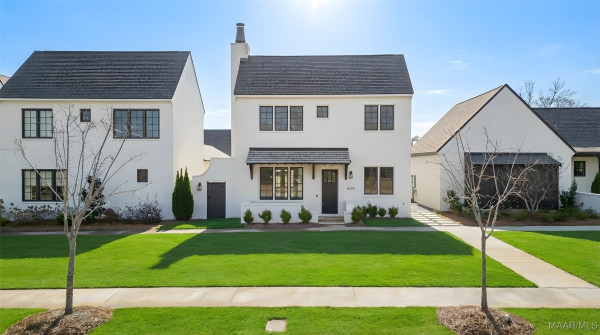 8220 Marylebone High Street