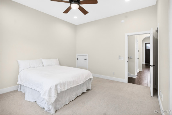 8220 Marylebone High Street