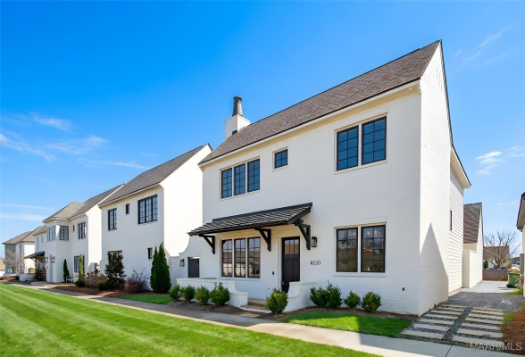 8220 Marylebone High Street